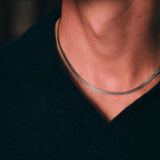 Collar Johnny, plateado