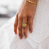 Anillo Emilio, dorado