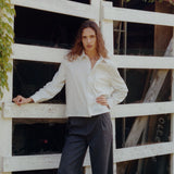 Camisa Nika, a rayas blancas